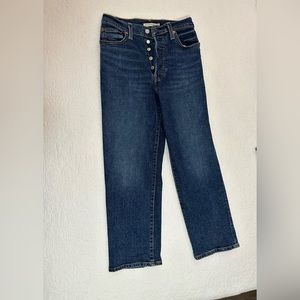 Levi Ribcage Straight Ankle Size waist 28 length 27